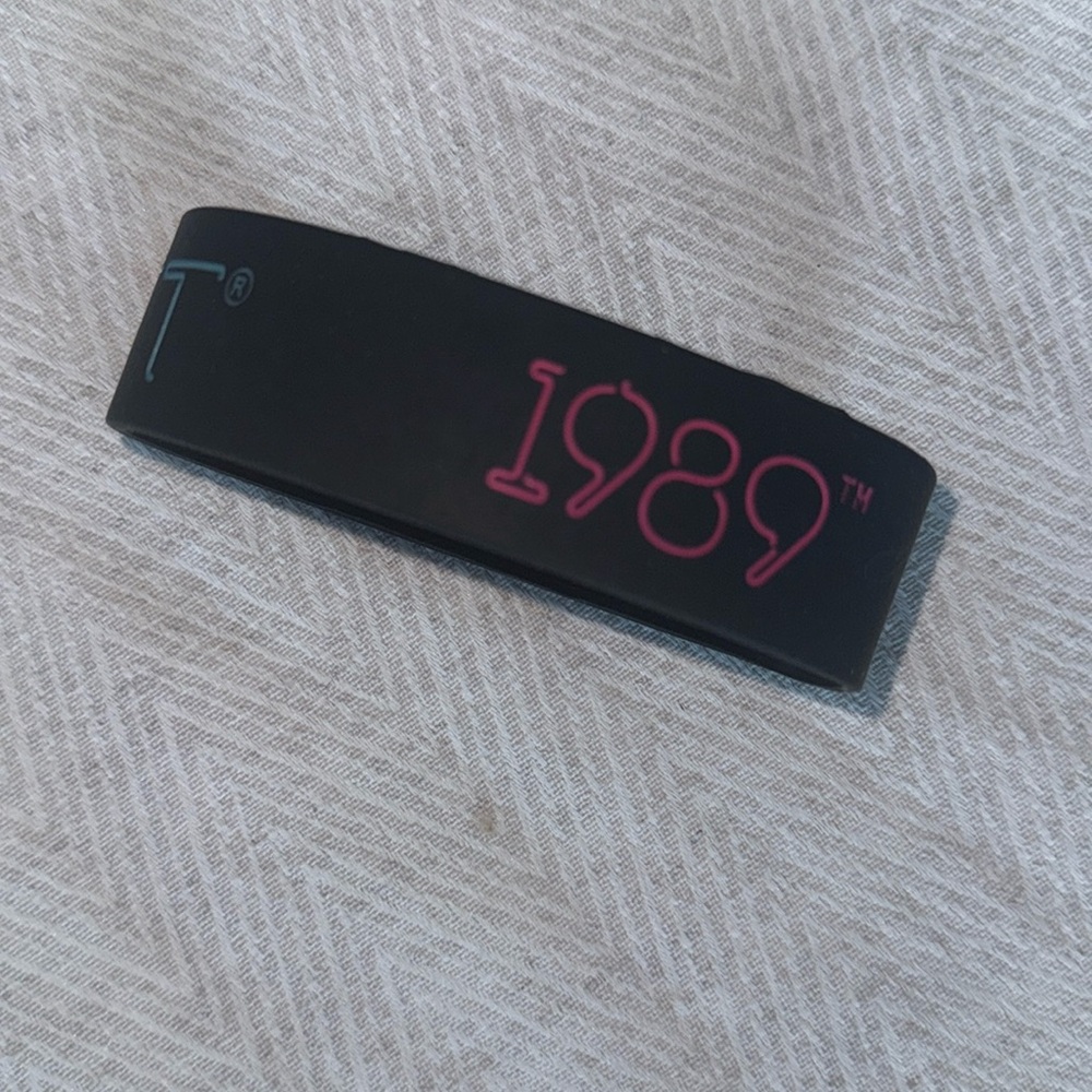 Taylor Swift 1989 Rubber Bracelet